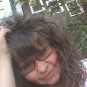 Meet your Posher, Sharron